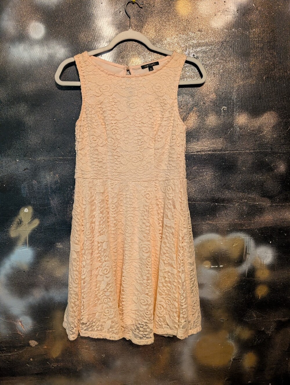 Subcategory selection for women's top